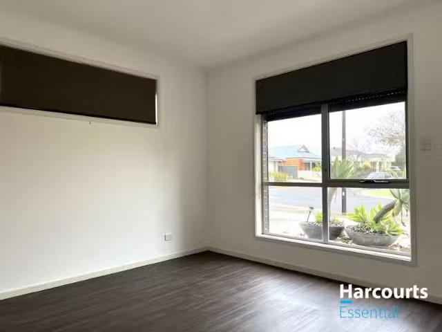 For Rent! 18 Margaret Street, BLAKEVIEW, SA 5114 House for R.