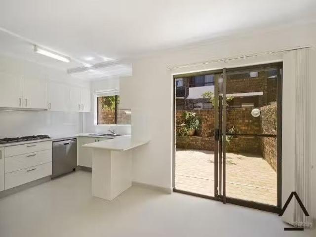 New 18B Belmont Avenue, WOLLSTONECRAFT Townhouse for rent Lis.