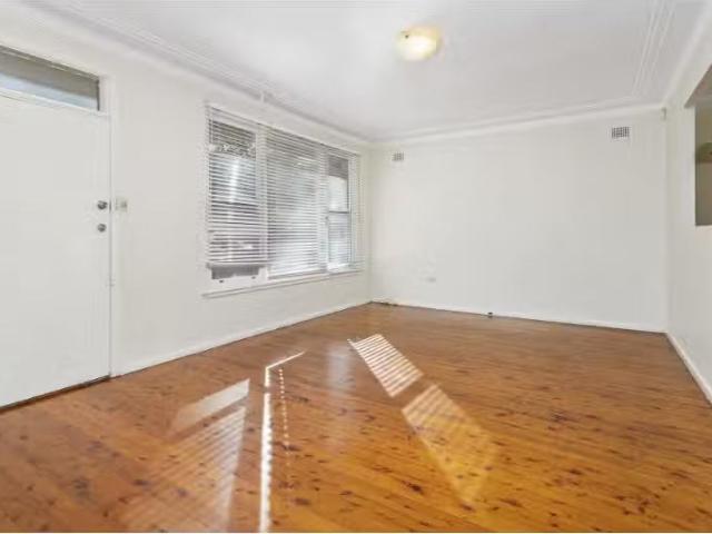 Nice 195 Brokers Road, Balgownie House for rent Listed by Bro.