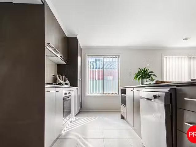 For Rent! 196 Station Street, Epsom, VIC 3551