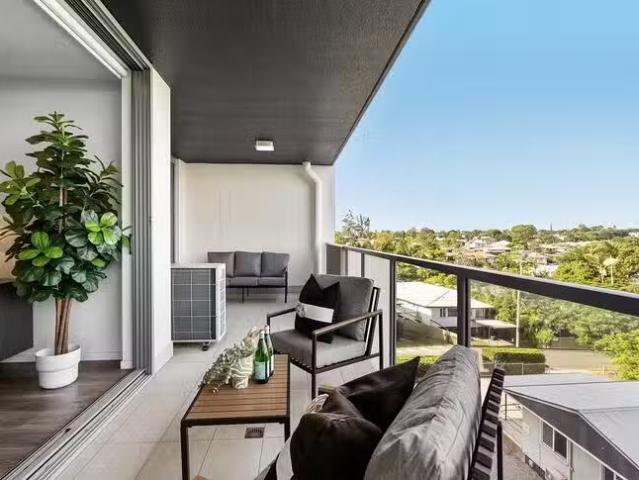 Deal! 19/12 Sanders Street, Upper Mount Gravatt, QLD 4122