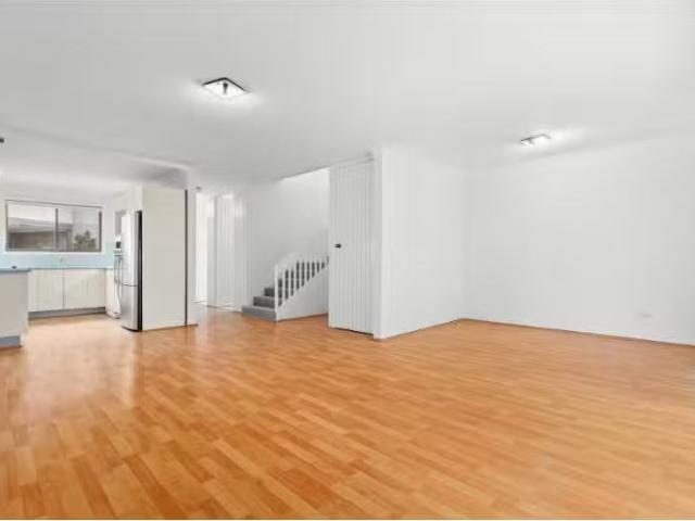 For Rent! 19/19 Kurrawyba Avenue, Terrigal Townhouse for rent.