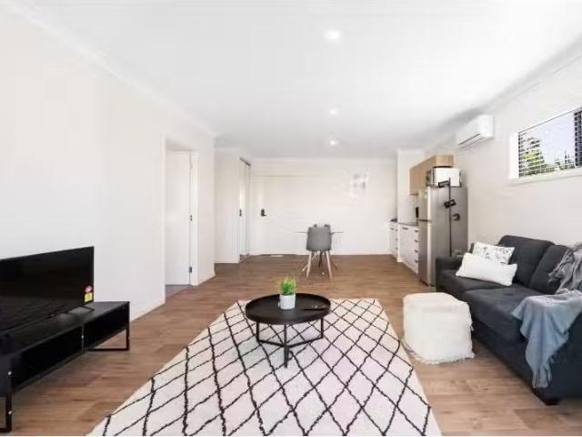 Cozy 1/91 Macrossan Avenue, Norman Park Apartment for rent Li.