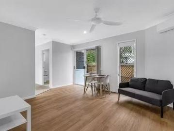 Cozy 1/91 Station Road, Deagon, QLD 4017