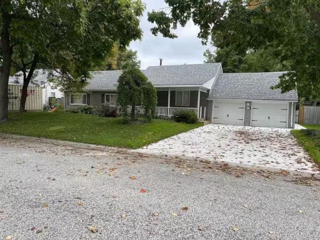 For Rent! 1934 Jones Ave 1 1934 Jones Ave #1