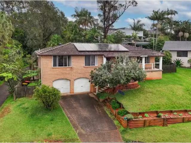 For Rent! 19 Coorella Circuit, Port Macquarie House for rent.