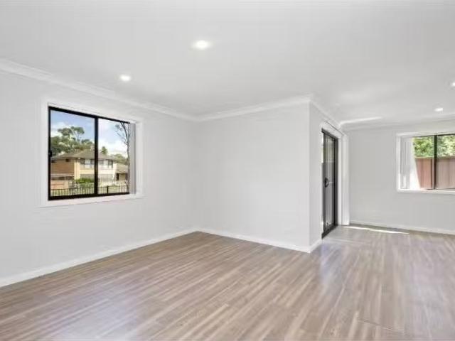 Just in! 19 A Taylor Avenue, THORNTON Apartment for rent List.
