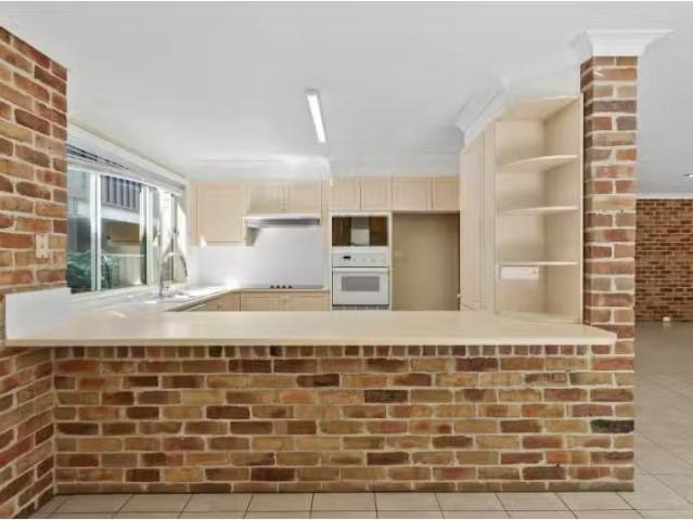 Charming 19 Brennan Crescent, Balgownie House for rent Listed.