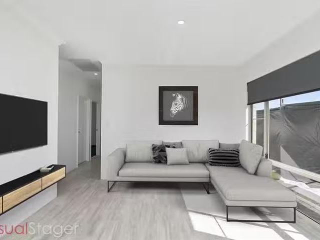 Cozy 19 Faroe Way, The Vines, WA 6069