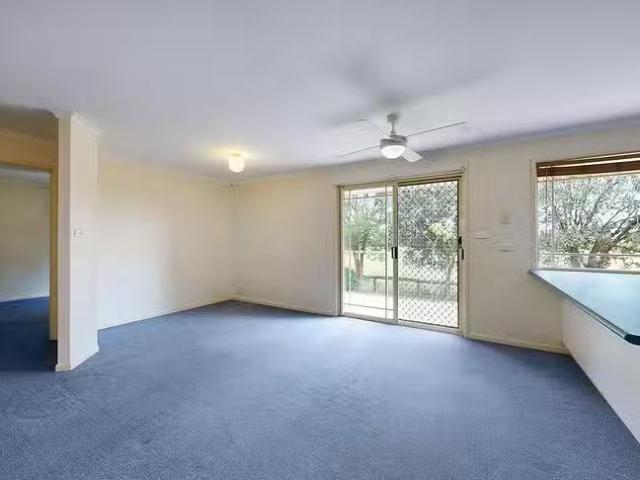 Cheap 19 Yvonne Street, Highworth, QLD 4560