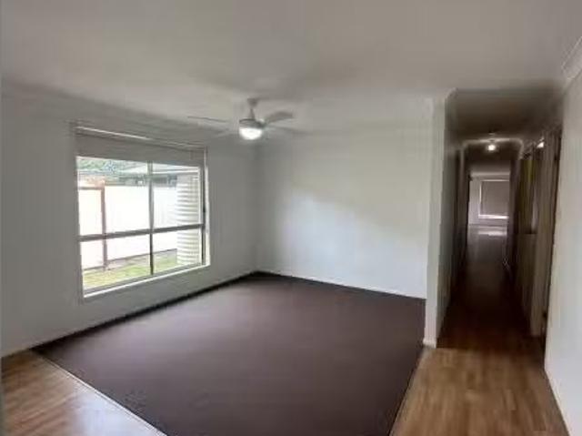 Rental! 1 49 Satur Road, SCONE House for rent Listed by Charl.