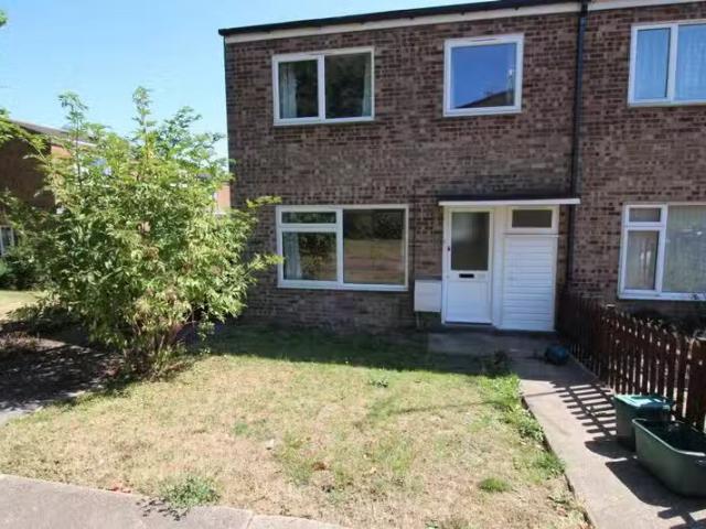 Charming 1 BA 4 bedroom house for rent in Holborough Close, Co.