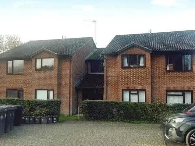 Cozy 1 BA 1 bedroom apartment for rent in Elder Road, Bere Reg.