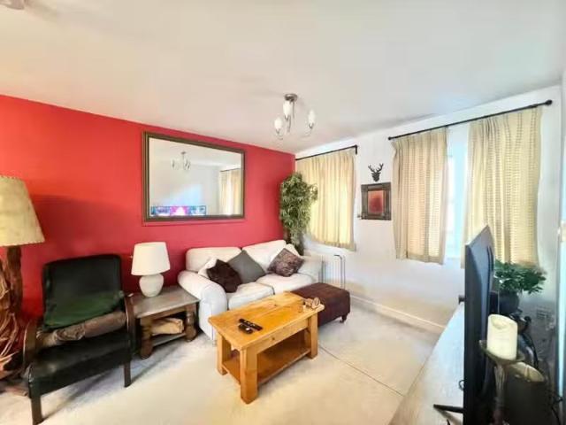 Cheap 1 BA 1 bedroom apartment for rent in Hart Street, Brentw.
