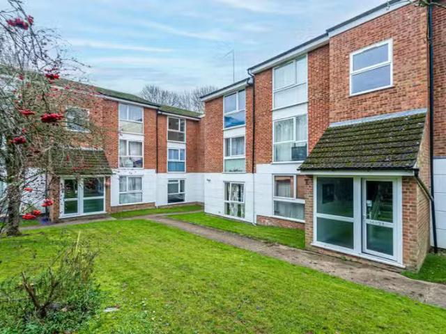 For Rent! 1 BA 1 bedroom apartment for rent in Lakeside Place.