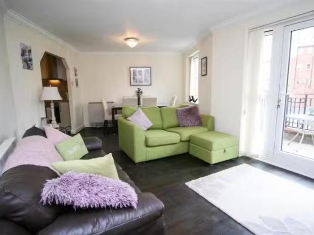 Deal! 1 BA 1 bedroom apartment for rent in Symphony Court, She.