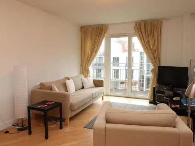 Charming 1 BA 1 bedroom apartment for rent in Sheepcote Street.