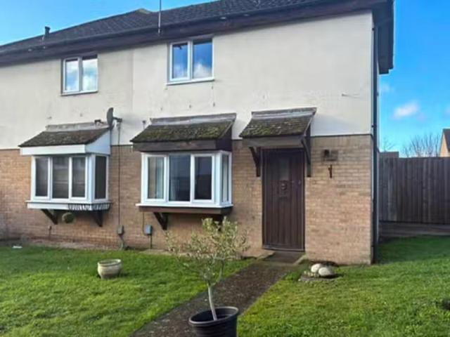 For Rent! 1 BA 1 bedroom end of terrace house for rent in Jack.
