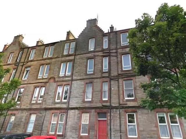 For Rent! 1 BA 1 bedroom flat for rent in Balfour Street, Leit.