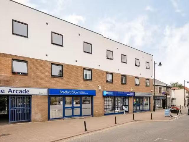 Rental! 1 BA 1 bedroom flat for rent in Flat, Trojan Towers.