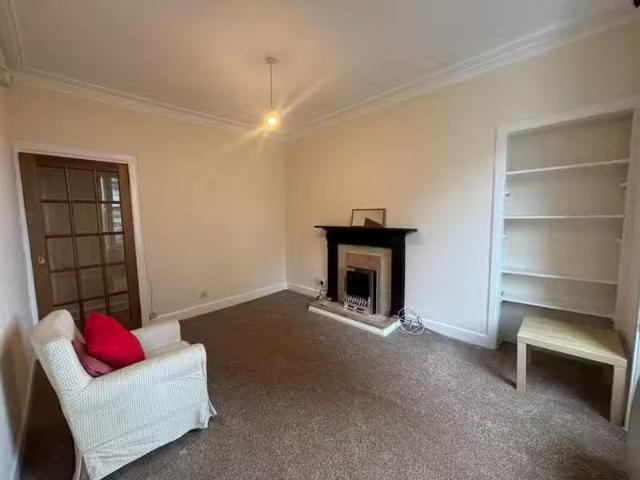 Charming 1 BA 1 bedroom flat for rent in North Junction Street.