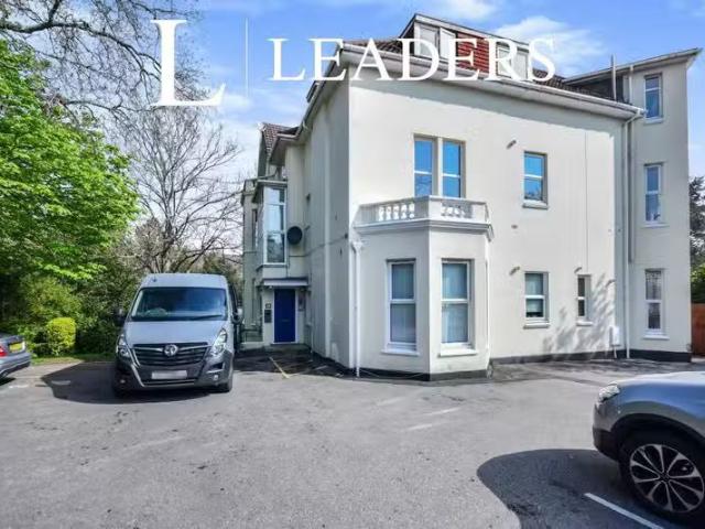 Cheap 1 BA 1 bedroom flat for rent in Surrey Road, Bournemouth.
