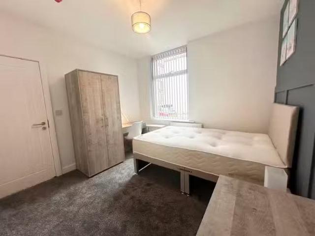 Rental! 1 BA 1 bedroom house share for rent in Bulbird Street.