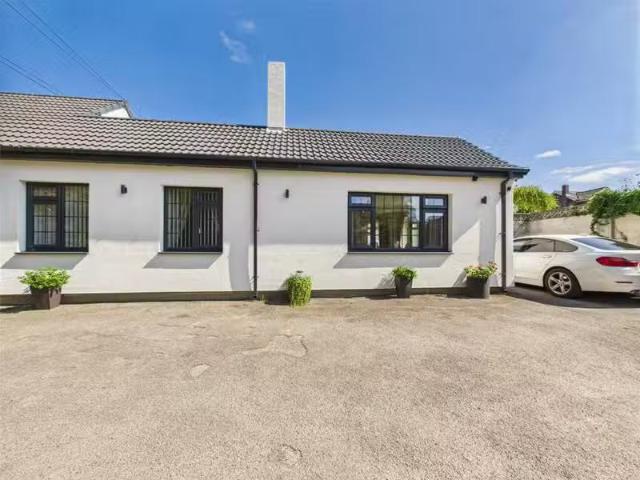Deal! 1 BA 1 bedroom semi detached house for rent in Shortwood.