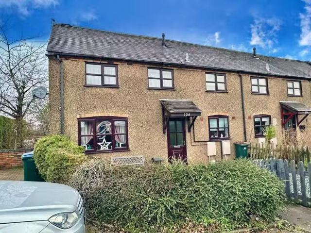 New 1 BA 1 bedroom terraced house for rent in Hawkes Mill Lane.