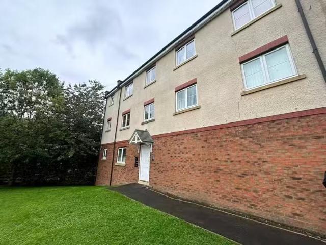 For Rent! 1 BA 2 bedroom apartment for rent in Farrier Close.