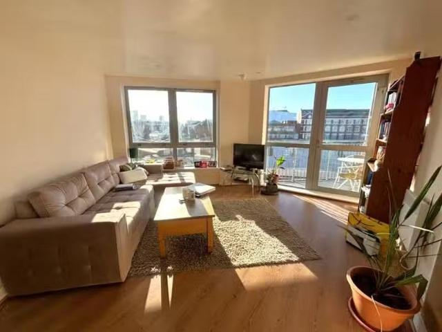 Unique 1 BA 2 bedroom apartment for rent in Hall Street, Birmi.