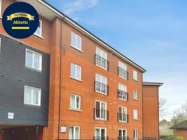 Nice 1 BA 2 bedroom apartment for rent in Starling Court, John.