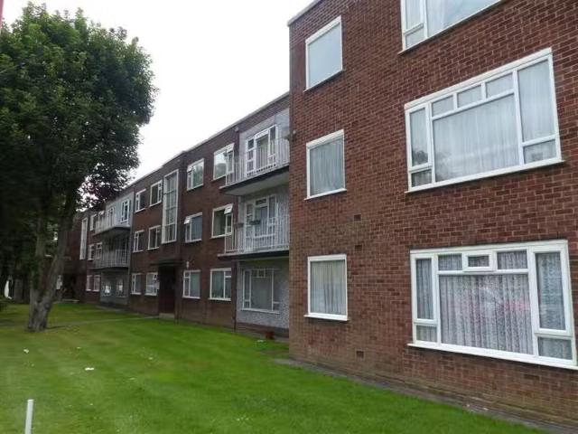 Deal! 1 BA 2 bedroom apartment for rent in Wingate Close, King.