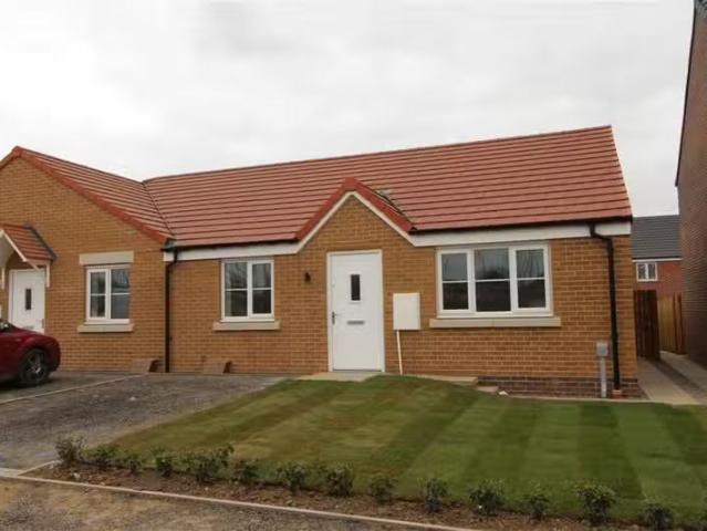 Unique 1 BA 2 bedroom bungalow for rent in Goldfinch Way, Nort.