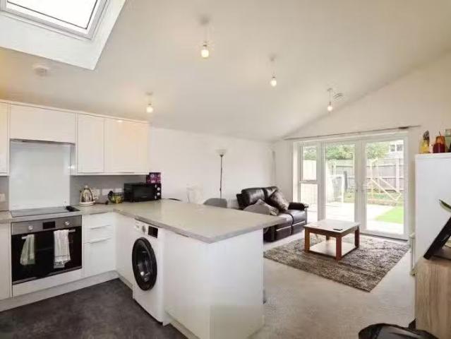 Cozy 1 BA 2 bedroom bungalow for rent in Larksfield Avenue, Bo.