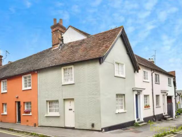 Rental! 1 BA 2 bedroom end of terrace house for rent in Gold S.