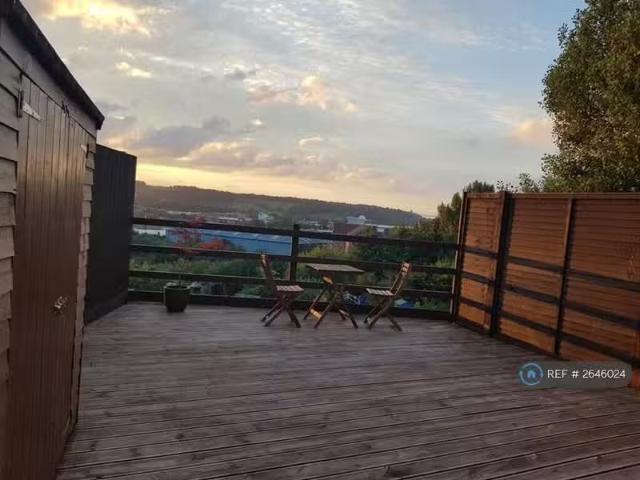 Nice 1 BA 2 bedroom flat for rent in Bedminster Down Road, Bri.