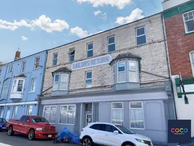 Rental! 1 BA 2 bedroom flat for rent in Castletown, Portland.