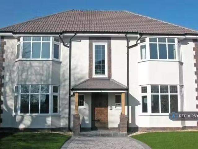 Rental! 1 BA 2 bedroom flat for rent in Falcondale Road, Brist.