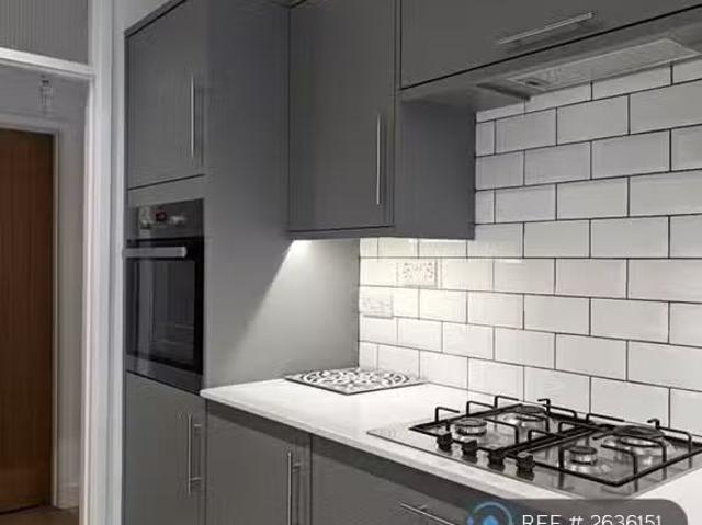 New 1 BA 2 bedroom flat for rent in Ingleside Crescent, Lancin.