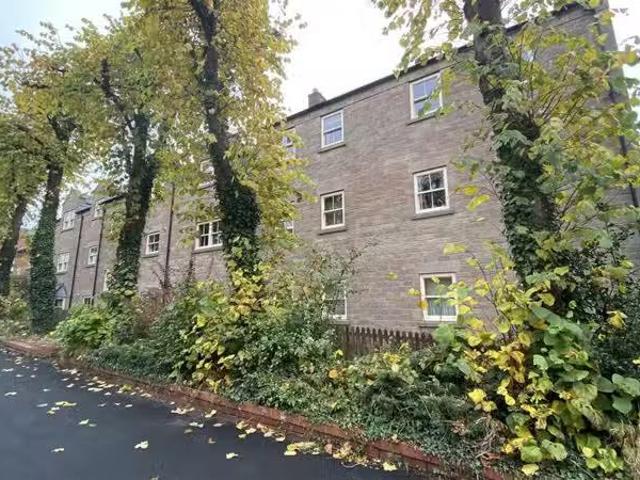 Unique 1 BA 2 bedroom flat for rent in Jaeger Close, Belper, D.