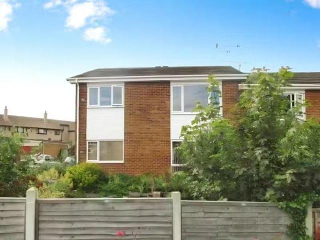 Rental! 1 BA 2 bedroom flat for rent in Longholme Road, Carlis.