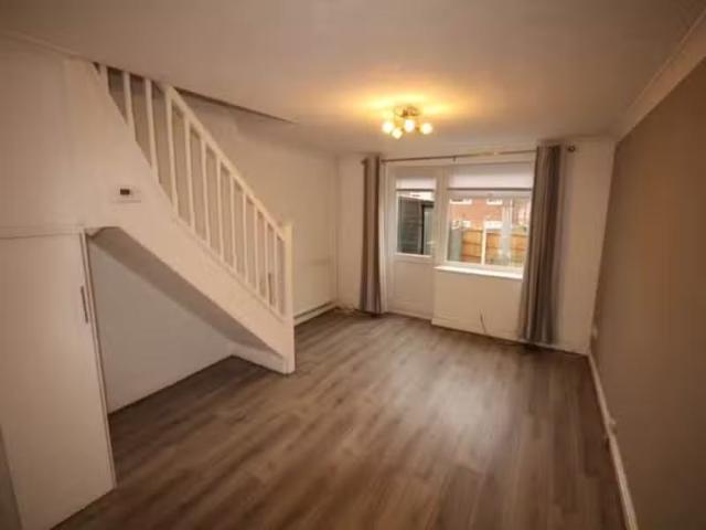 Nice 1 BA 2 bedroom town house for rent in Jubilee Court, Belp.