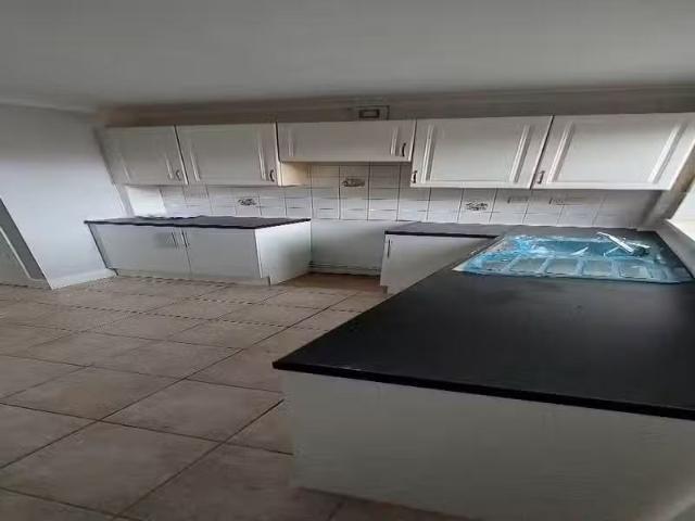 Deal! 1 BA 2 bedroom terraced house for rent in 4 Keir Hardie.