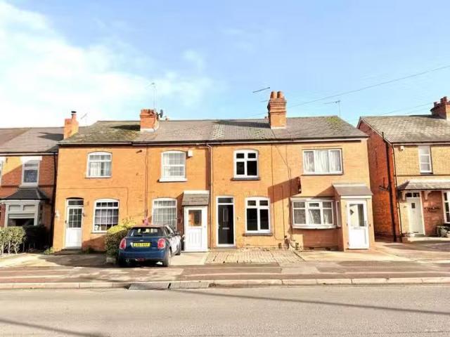 New 1 BA 2 bedroom terraced house for rent in Birmingham Road.