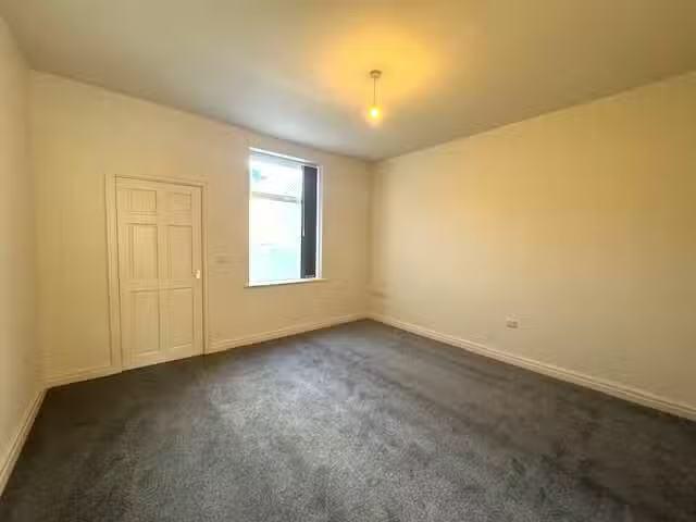 Cheap 1 BA 2 bedroom terraced house for rent in Sunderland Str.