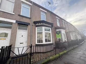 Deal! 1 BA 2 bedroom terraced house for rent in Surtees Street.