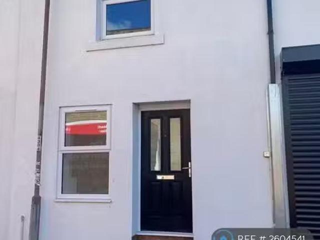 Unique 1 BA 3 bedroom end of terrace house for rent in Adelaid.