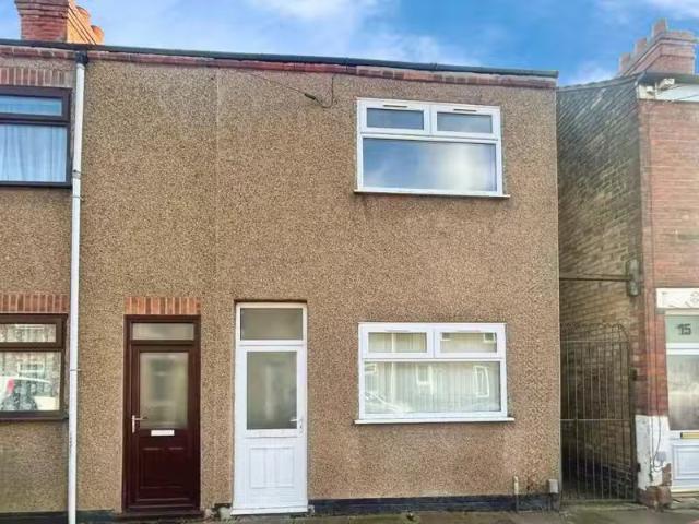 Just in! 1 BA 3 bedroom end of terrace house for rent in Henry.
