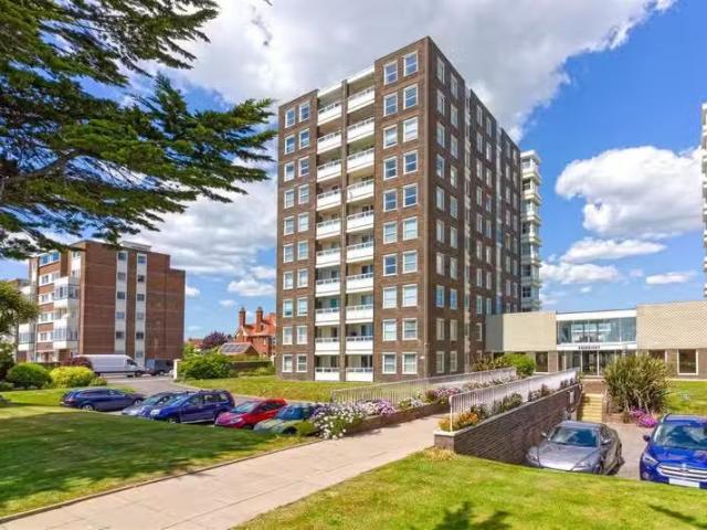 New 1 BA 3 bedroom flat for rent in West Parade, Worthing, BN11